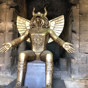 Meet your Posher, Edith